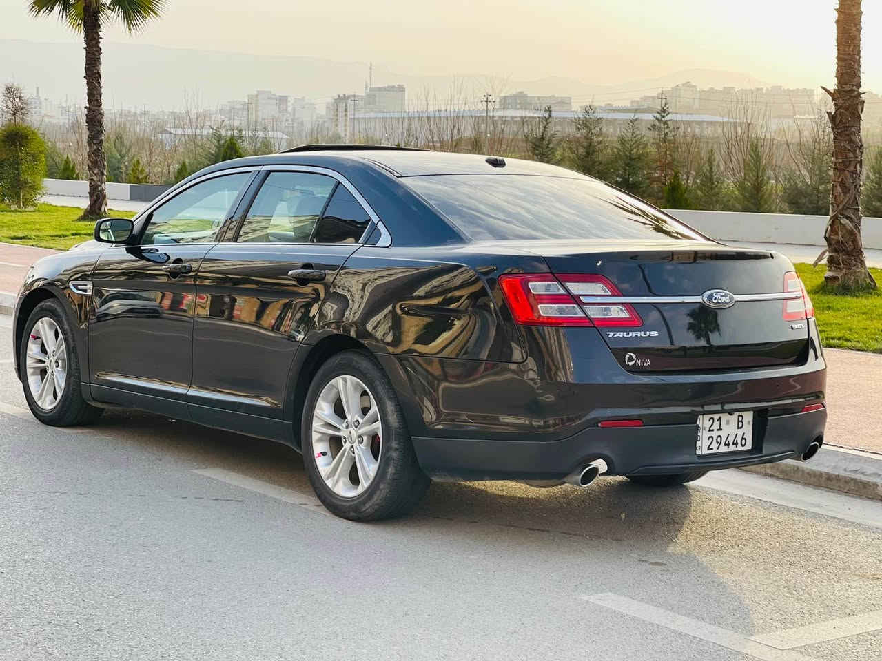 فۆرد تۆرۆس  sel  سڵاید  2013 
سفری شەریکەی نیڤا 
رەنگی ڕەش 
سڵاید  سێ شاشە  ناوزەرد  کوشن کارەبا شەغال سوکان فۆلیۆم تەحدید سورعە  کۆدی درگا  حاسە کامێرا 
بێ بۆیاخ بێ دەعم بێ سارد هەموو گیانی دەقی شەریکە  مەکینەی نەکراوە  واتەر پەمپی گۆڕاوە چوار تایەی تازەی لە ژێرە  سەنەوی  مانگی ١٢   ٢٠٢٨ تازەیە 
نرخی 125 و مەجالێکی کەم 
ژم  ***********
*********** السليمانية, العراق
