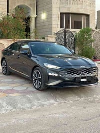 كيا كادنزا k8 للبيع  موديل 2024 السيارة زيرو ماشية 11 الف كيلو  وارد ك...