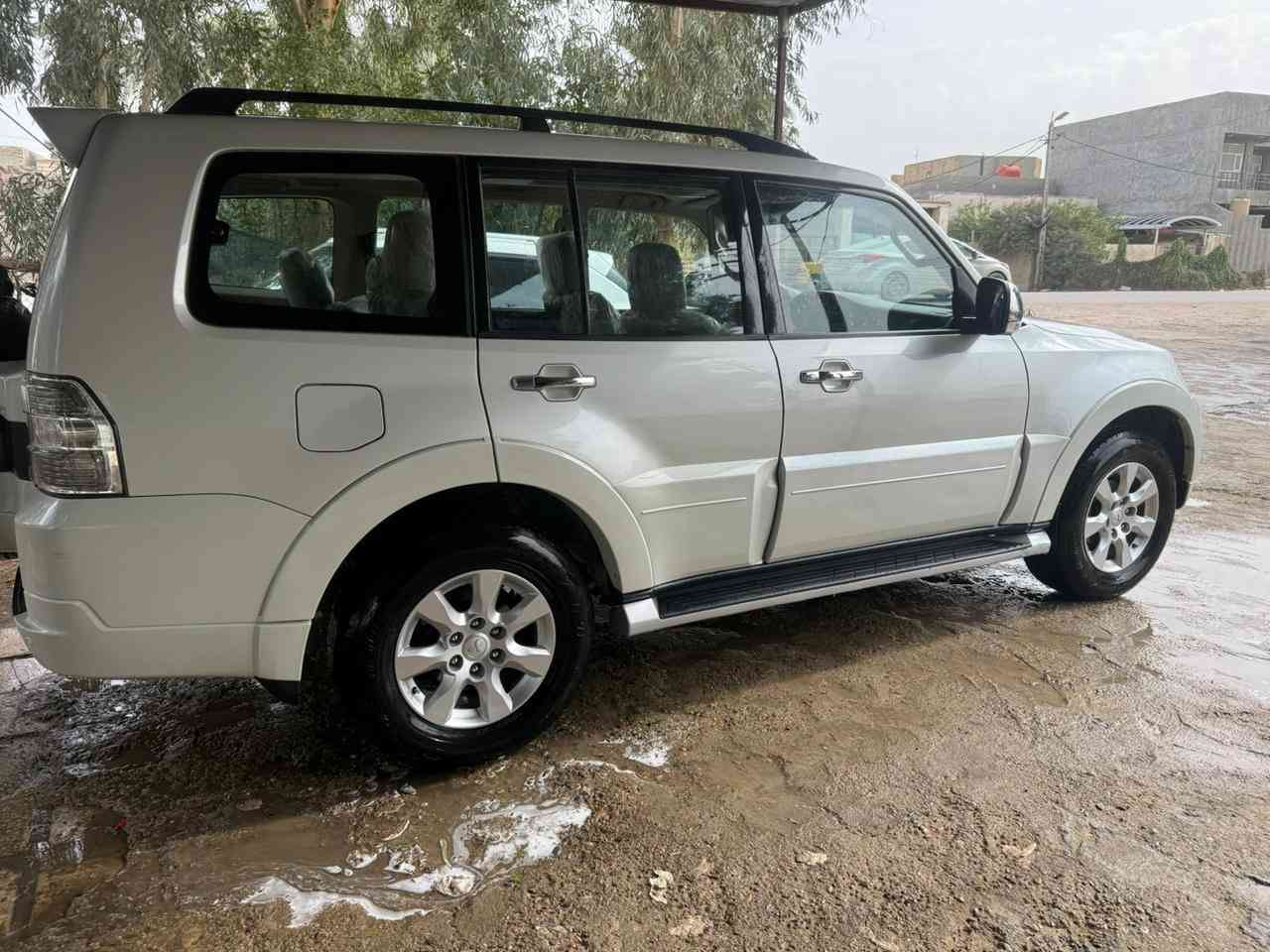 السلام عليكم 
باجيرو ٢٠١٥ 
حبتور خليجي فول مواصفات للأخير جديدة كلش كفالة عامة من كلشي حتى الدعاميات مواصفات الحبتور معروفة فول تجي محرك ٣٥٠٠ 
كفالة كير محرك كهربائيات ماشية ١٤٨ الف كيلو رقم بابل 
العنوان بابل حي المهندسين غير متواجد على الفيس للأستفسار 
0781 006 3565
