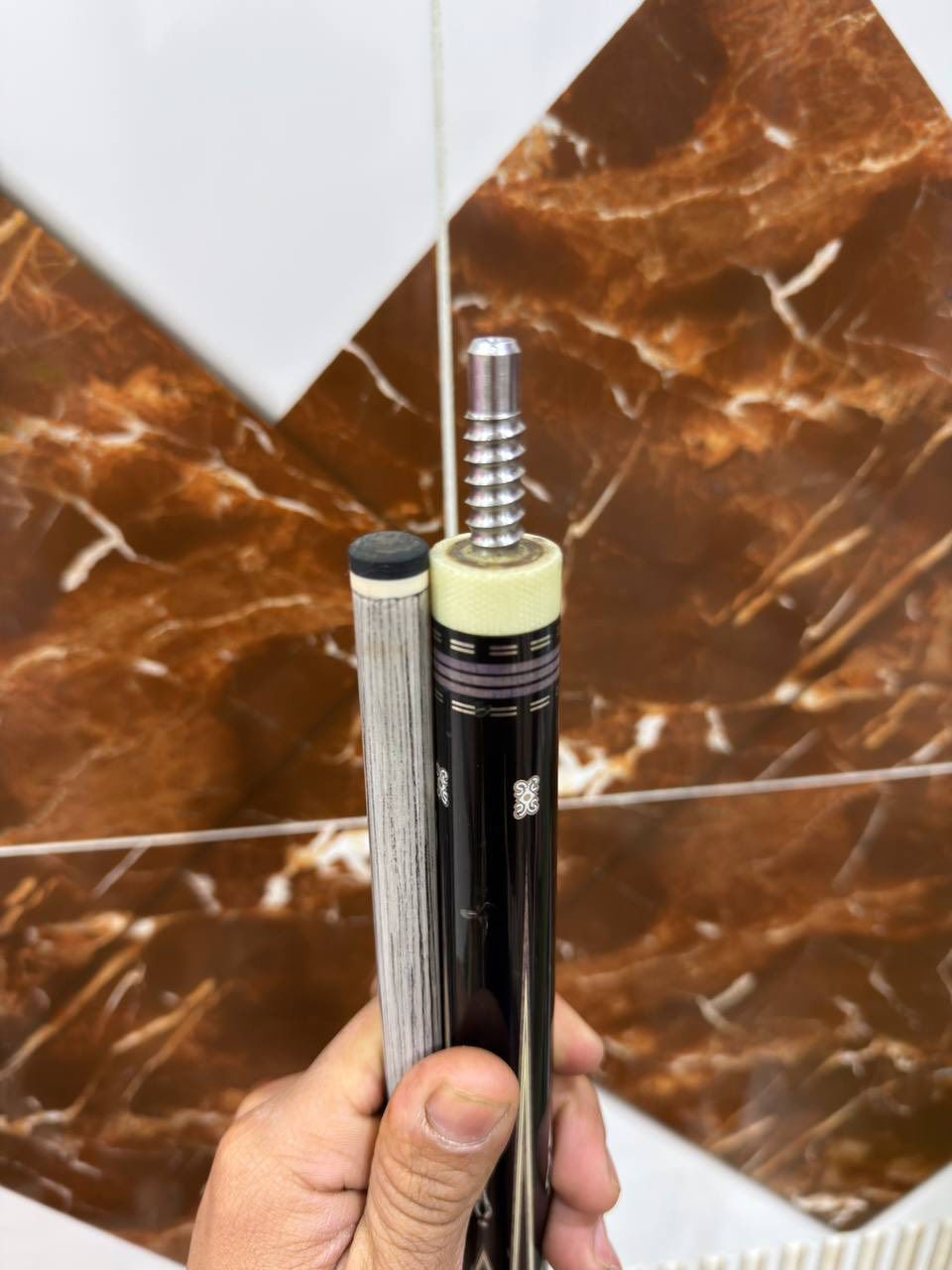 مراوس بفيوري طرحة قديمة فقط مراوس


**إذا كنت صاحب هذا الإعلان وتريد حذفه لأي سبب، رجاءا أرسل رسالة إلى الدعم الفني**