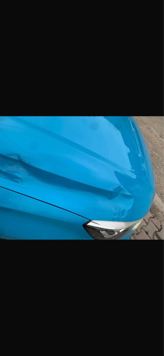 ئێم جی جیتی MG ` GT 
مــــۆدیل 2022 زەمانی نەماوە 
ڕەقەم و سەنەوی نوێ 
م / V4 _15 تۆڕبۆ کەپس 
ڕۆیشتن 90 هەزار کم 
مواسفات فوول
بۆنیتی چەند قۆپێکی هەیە 
چاک نەکراوە ، هەردوو دەرگای 
سەکن ، قۆپ و شوختی هەیە 
چاملغی پشتەوەی سەر هیلالەکەی 
شوخت و قۆپی هەیە 
چاملغی پێشەوە لای سەکن سبوغ 
بێ ناو گرتن ، بێ ئێڕباگ 
تەنها فرۆشتن نقد 
نرخ   ۹۷ مجال
***********واتسب أربيل, العراق
