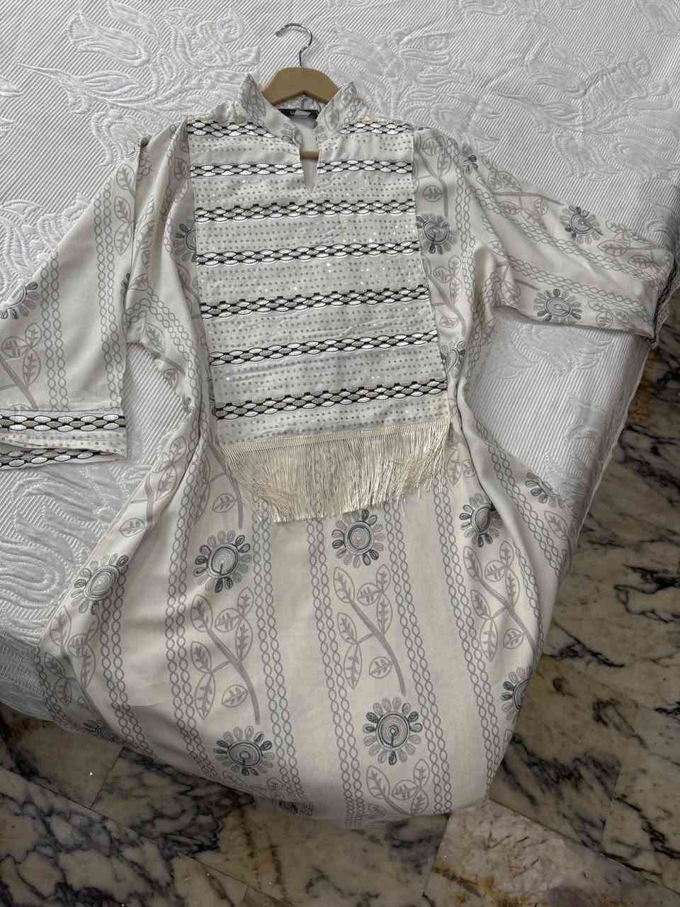 متوفره عندي سعر القطعه 15 الف قطعتين 25 الف قياسات xl.xxl.xxxl تلبس من وزن 70 الى وزن 90 كشمير ماتشيل بالغسل ماركة القمر يوجد 🚚 توصيل بغداد وجميع المحافظات للحجز رقمين تلفون  والعنوان


**إذا كنت صاحب هذا الإعلان وتريد حذفه لأي سبب، رجاءا أرسل رسالة إلى الدعم الفني**