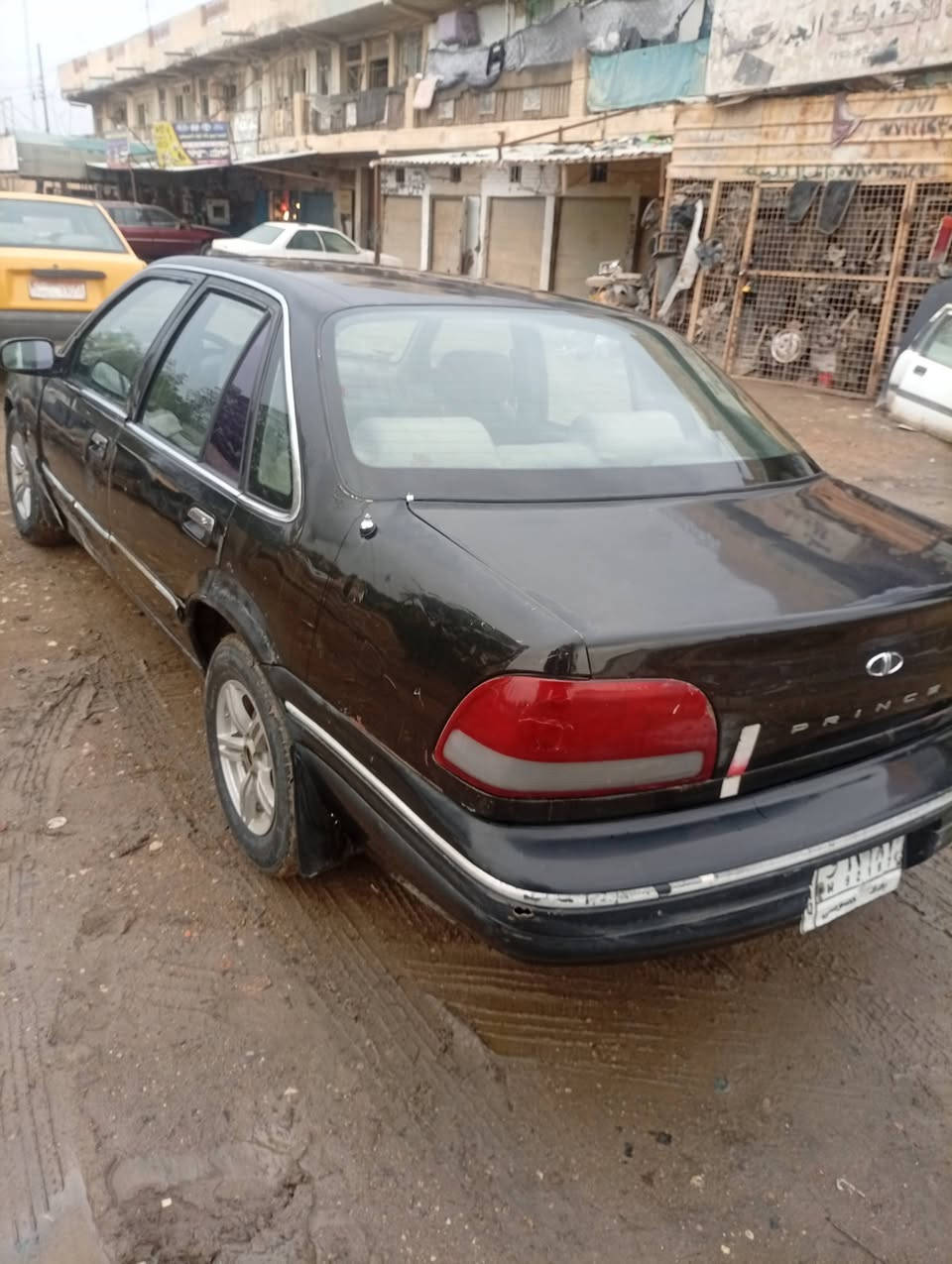 السلام عليكم 

برنس فراشة موديل 1996 
رقم بغداد ألماني 
هزة جديدة و سنوية جديدة مشروع وطني ..
تحويل مباشر ..
محرك مفتوح 1800 كير اوتوماتيك جدد ..
صدرها نضيف 
كهربائيات كلها شغالة من الطول للطول ..

رايدها ب25 وبيها مجال 
عنواني بابل الأسكندرية 

‏‪0783 079 8109‬‏
