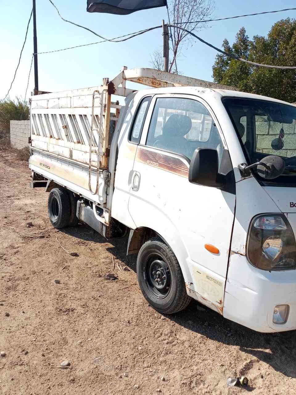 سلام عليكم كيا موديل 2016تخم تاير وخير من الله حداديه سدر فول محرك فول باتري جديد كهرباءيات شقاله كله سعر 95والاستفسار الاتصال على الرقم ***********
