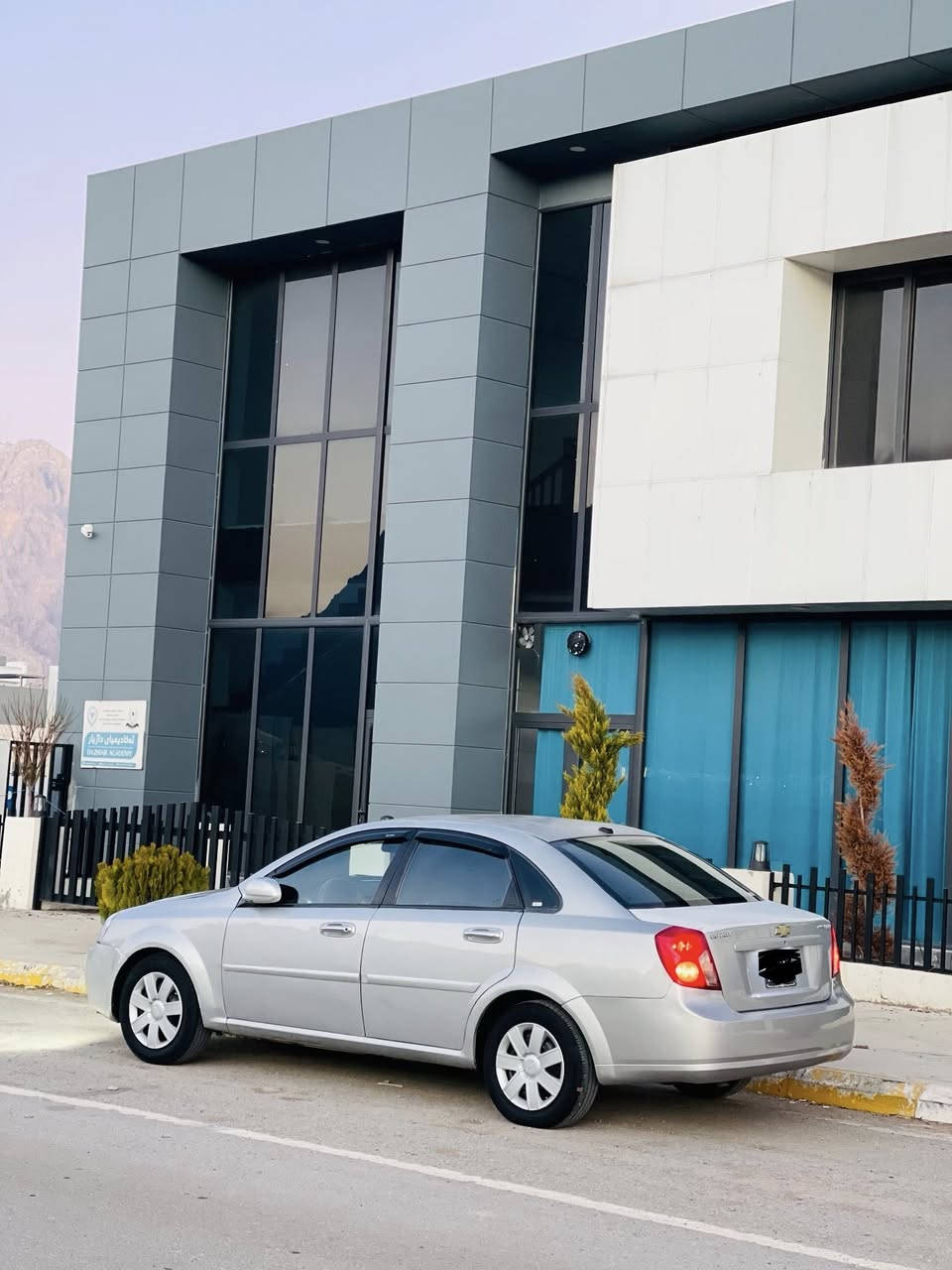 optra سه ياره

بوفروشتن

مؤديّل 2005

مه كينه بيلادى ئويترايه
دوو جام كاره بايه

تازه كامل سيّرقسم كردووه

توند وتوله بهشهرتى كيرى ومهكينه

جركهى تيدانه بيّت

موس وبراوه بهشهرت

سه يارهكه حازره بوّ ليّخورين
كامل مه زبووته

دووپارجه بوياخه
شويّن جواقورنه
***********
