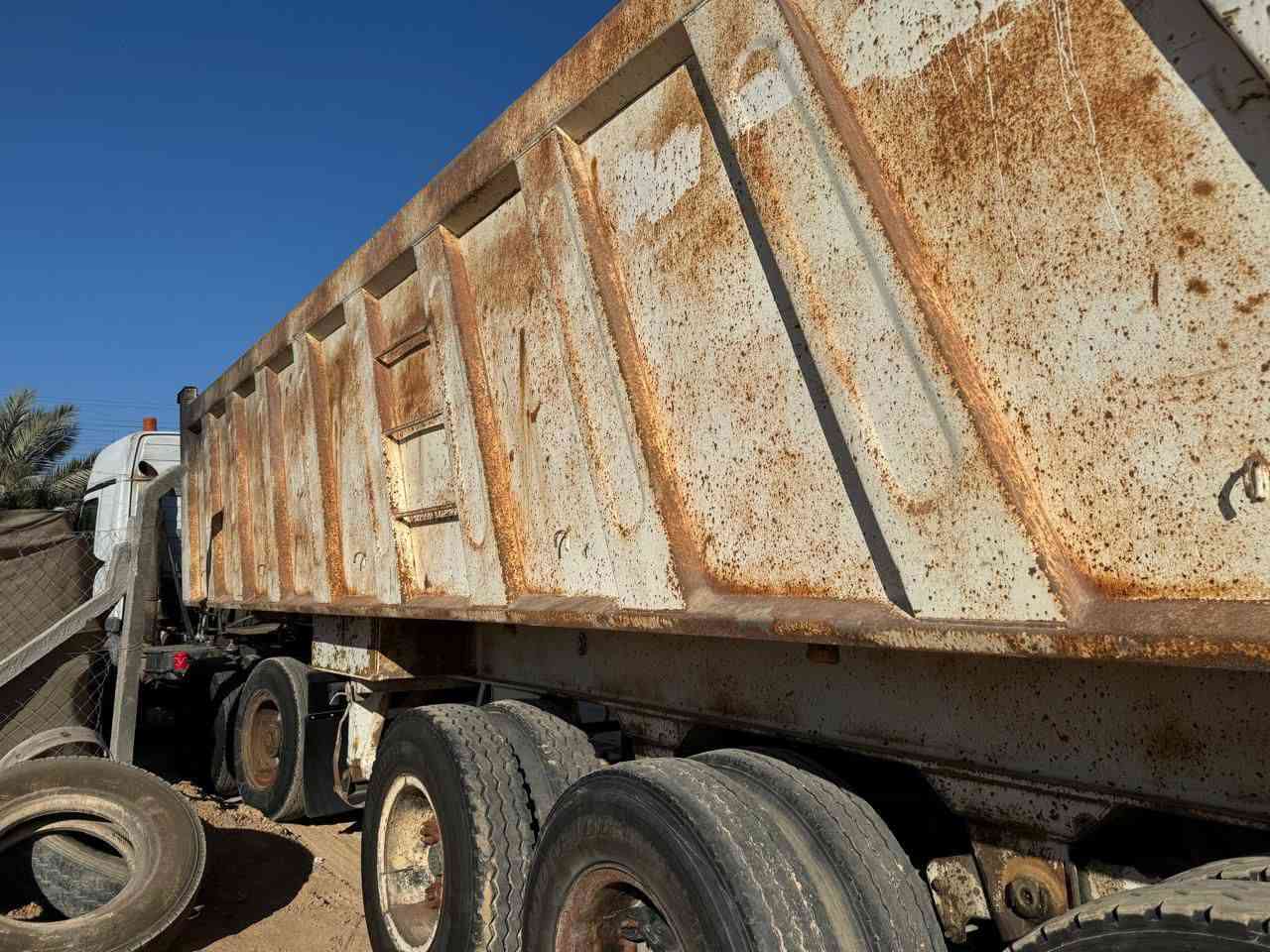 سلام عليكم للبيع عربانه ٤٥ مترمكفوله تخم تاير السعر ١٨٠ موجوده بكربلاء
***********
