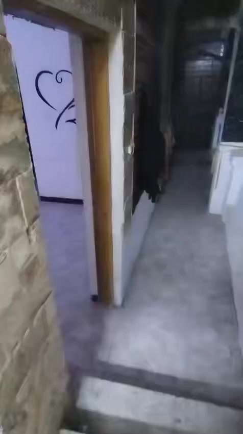 شقه طابق اول للايجار
تحتوي على غرفه وصاله ومطبخ وخدمات
موقع الاعظمية شارع عمر قرب قصر بلاسم
السعر 450 الف
للاستفسار/***********
