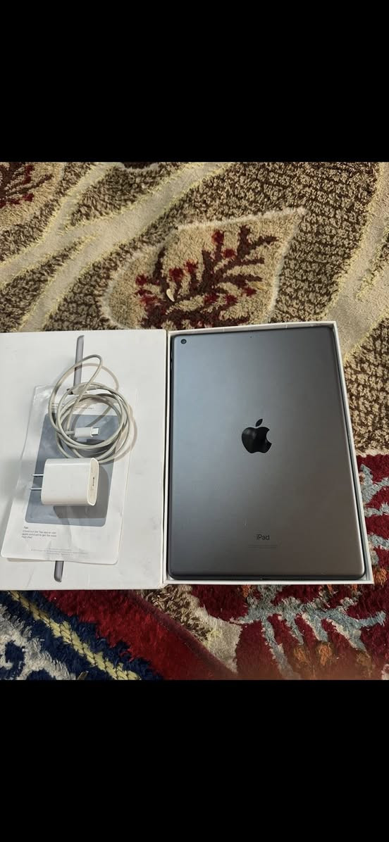 سلام عليكم يفون 11العادي نضيف كلش تليفون مكفول من شخط بس بطاريه مبدله ذاكره 128
ايباد 9 ذاكره 64 مكفول من كلشي فتح او تبديل وين ما يعجبك افحص بطاريه 95 شراي اتصل ‭0783 486 4528‬
