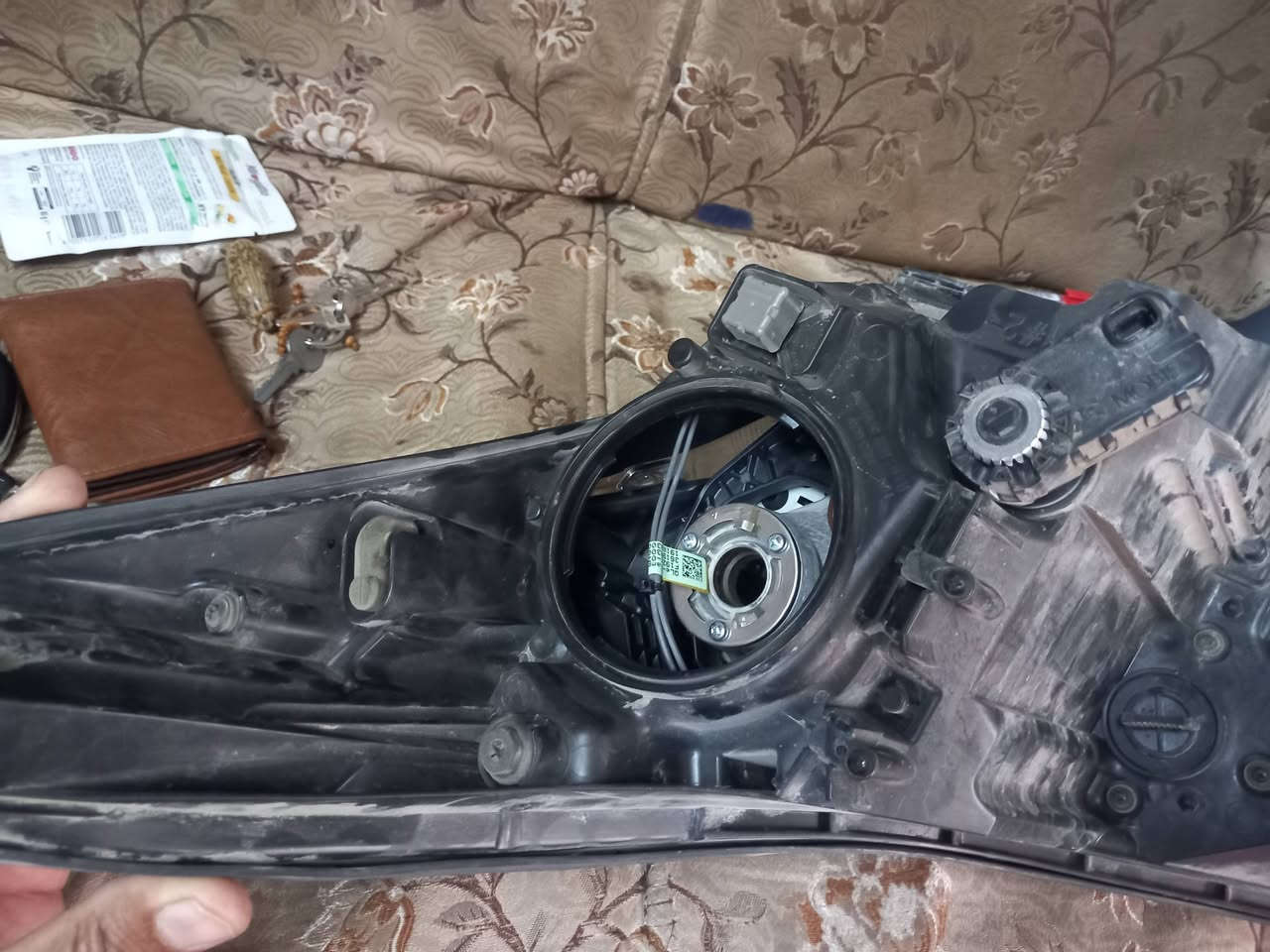 من رخصت الادمن نضافه ٩٠ بالميه بلاد لا كسر ولا شخط وارد خليجي موديل ٢٠
***********
