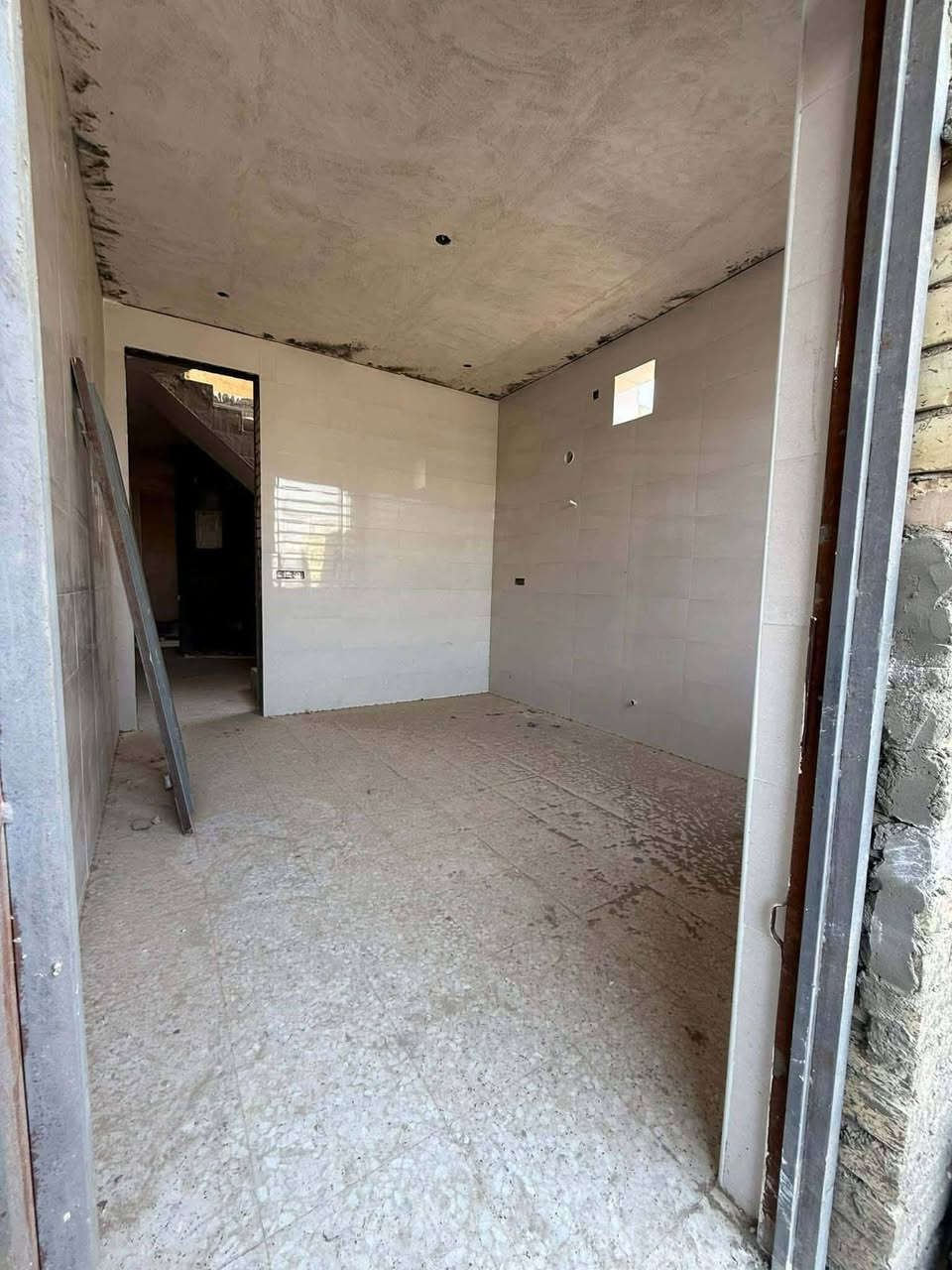 دار للبيع مساحه ١٧٠ متر طابو صرف ركن

قريب التبليط

نقص الدار فقط بورك تشطيب

طابق واحد _

يحتوي علئ غرفتين نوم 

السعر خاص اكتب تم يجيك الرد وبخدمتكم

العنوان ابي غرق حي الحسين 

كافه العروض استقبلها

***********
