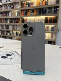 15 pro max  بطاريته 85  فقط الدگمة الي تعلي متشتغل  الباقي كلة مكفول  ...