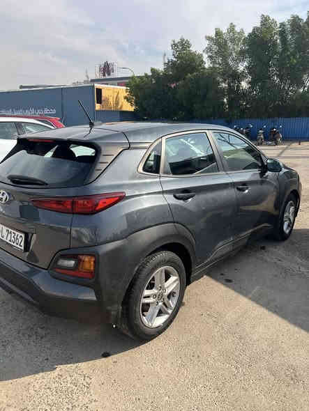 السلام عليكم 
كونا ٢٠٢١ 
محرك دوش ٢٠٠٠ المرغوب
كير AT المرغوب 
السياره ماشية ٥٣ 
ضرر السياره باب الصدر مبدل والجاملغ مصلح فقط 
والبنيد وكعت عليه حديدة ناشر صورته شي بسيط 
بدون دواخل ابد
السياره جديدة ونظيفه متصرف عليه ربع دينار 
السعر ١٤٧ $ وبيه مجال بسيط وماكو هيج سعر ابد
للاستفسار ***********
