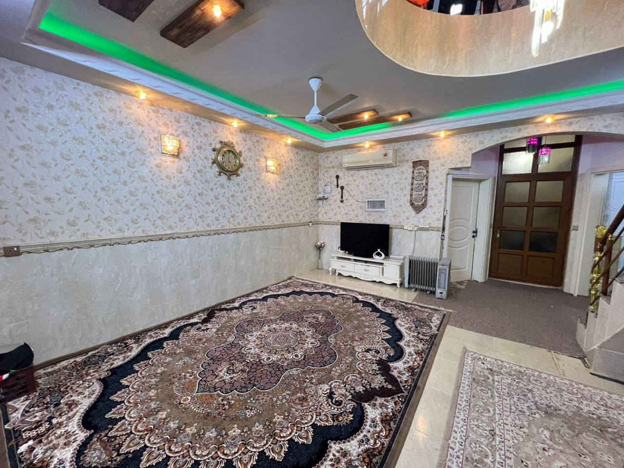 #عقارات_ابو_وسام
🔸سند طابو يتسجل بإسم اي عراقي
📍أربيل-بيت للبيع 5حساروك 
➖مساحة 175M طابقين 
يتكون⤵️
➖4غرف نوم 
➖استقبال-صاله-مطبخ-مجموعه صحيات-كراج

📸 السعر والصورة متوفرة على قناتنا الرسمية في التليكرام 👇
🔗 https://t.me/Hassanabowissam
تابعنا الان وشوف احدث العقارات يوميا ع الصفحه الرسميه في فيسبوك
🔗https://www.facebook.com/share/1FHZ1d86H9/

📞 تواصل مباشر واتساب أو اتصال:
📱 ***********
📱 ***********

#عقارات_اربيل #شقق_للبيع_اربيل #بيو_لبيع_اربيل  #فلل_للبيع_اربيل #مجمعات_سكنية_اربيل
 #عقارات_كردستان  
#استثمار_عقاري_اربيل #عقارات_بغداد_سليمانية_اربيل  #عقارات_شمال_العراق  

⬅️ الأسعار والصور داخل القناة… لا تفوّت الفرصة

تابعنا الان وشوف احدث العقارات يوميا 🏘️
🔗https://t.me/Hassanabowissam

10 دفتر
