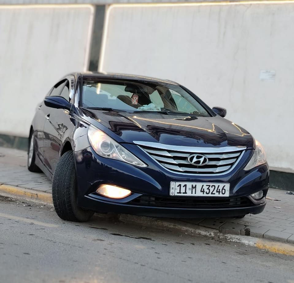 للبيع سوناتا 2014 كلين تايتل
............ 
مكينة ٤ سلندر  2400
بدون حادث بدون قطرة صبغ كفاله 
عامه ماعدى بابتين مبدلات نفس الون 
فقط بدوووون صبغ بدون ايرباك 
جاهزة السيارة ومال جناي وبالخير علياخذها 

رقم بغداد الجديد الانكليزي باسمي تحويل ثاني يوم باسمك 
بس البنيد بي بارد ومبين بالصور يرادله ترتيب 
سيارة جديده وبالخير علياخذها 
سياره تراي مال زيرو 
ضايفلها شاشة وكامرة.......
 السعر ( 109)
المكان بغداد الاعضمية 
***********
