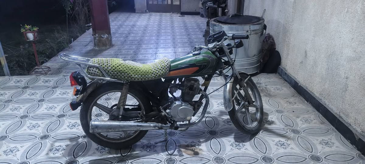 لام عليكم ارشه 4كير شغاله نكره ضفيره كامله كهربائيات كامله عوزهه بس ربط بيع او مراوس مكان بغداد يوسفيه الدراجه (كلك كلك كلك) ‏‪***********‬‏
***********
