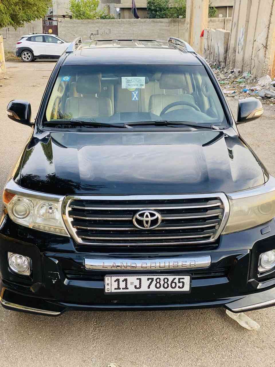 لاندكروز 2012 GX.R فول مواصفات كفالة.ما عداء  الدعاميات صبغ وبارد قليل وسونار مرفق مع صور 
للستفسار ***********
