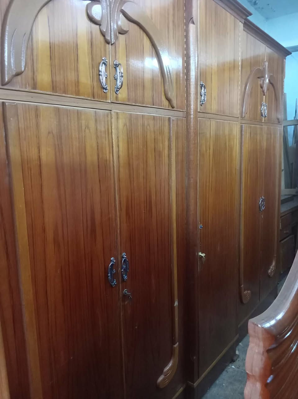غرفة ٥باب صاج ملحق شغل ثقيل جدا نظيف توصي ظهر جمبر جاهزة شغل درجة أولى السعر ٦٧٥ قفل تواصل خاص ***********
