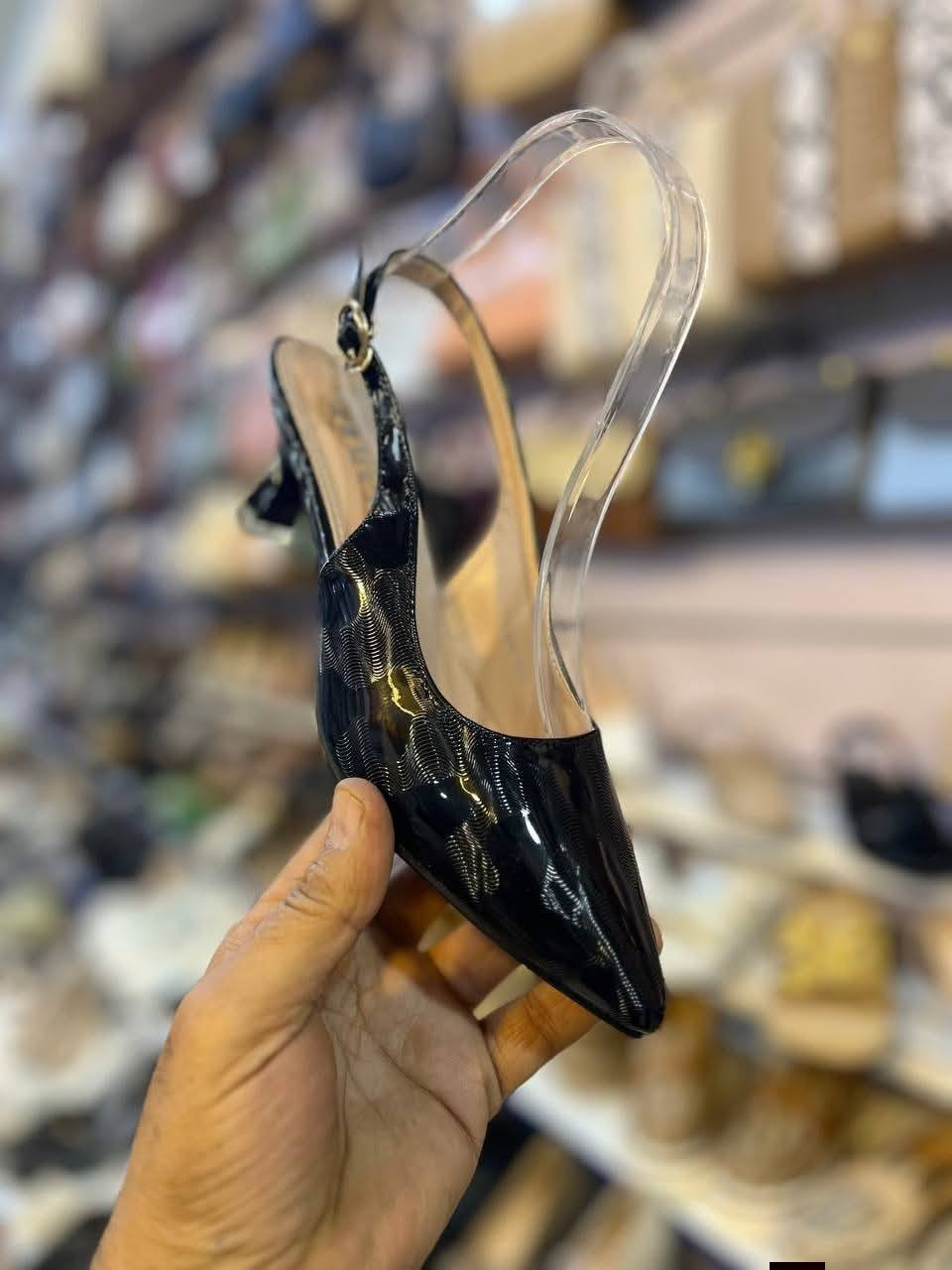 مساء الخير .... .وفرنا لكم .. 🍋🍋🍋
 كعب جلد  بسمار 4 سم  اناقه و خفيف و  مميز و انيق ....
سعر ب15  الاف 
القياسات  37-38-39-40-41
الالوان اسود بيجي نيلي كاكي
  العنوان : كوت / شارع الهورة / معرض الرواق  يوجد خدمة توصيل لكافة محافظات العراق 😍 واتساب *********** __*********** الجمال 🌹الأناقة 🌹 البساطة 🌹النزاكة 😁

#اكسبلور #اكسبلور_فولو_ي_حلو🔥😴_ي_عمري #اكسبلور_فولو_شوفو_البوستات_الي_قبل_راح_تعجبكم دهل اوران, واسط
