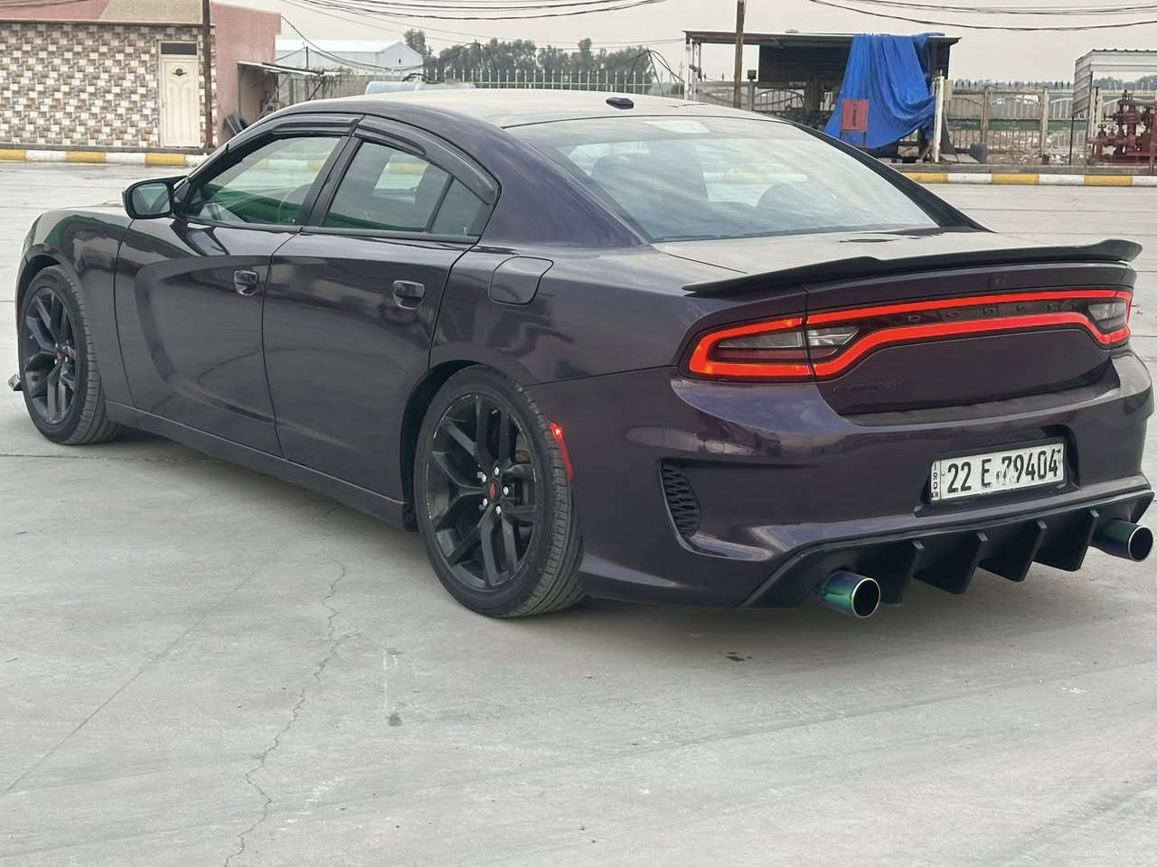 سلام عليكم
جارجر موديل 
2020 sxt 
رقم اربيل الجديد سنويه 2027  تحويل او وكاله 
محرك 6 سندر 
تو ويل 
ماشيه 145 مايل 
صور الحادث 
بالمنشور
 بدون دواخل بدون ارباك يعني شاصي لغد كفاله 
ابيع صبغ عام صبغ عام  
السعر 174 ورقه 
شرط محرك كير كفالة 
مكانها بغداد بسمايه 
***********
