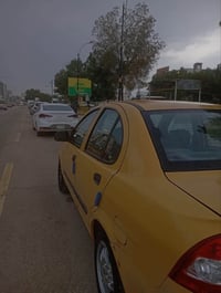 سيارة طيبة موديل 2016 مكفولة من الضربة بيها بارد بالباب فقط مكان السيا...