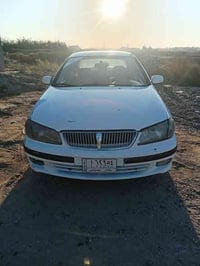 للبيع سني ياباني 2001 رقم بغداد بدون حادث بيها مكانات صبغ قليله قماره ...