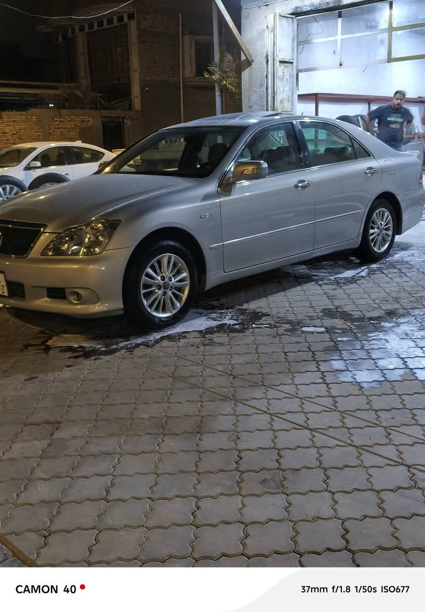 السلام عليكم شاهينه للبيع قصه غماره والباقي كفاله عامه قرار 48 رقم بصره انجليزي باسميل فول واحد على واحد رادار فتحه جلد شاص 82 تبريد ثلاث قطع ثلاجه جلد السياره حداديه حلوه ماكينه وقير جدا تبريد شغال تدفئه كشنات وخلفي حساسات امامي خلفي تخم تاير اللون بحري سياره جاهزه مال جناي مرايات شفط السياره فول للكتابه عنوان بصره الزبير السعر 120 وبيها مجال للشران رجاء بس الشراي ينتصر***********
