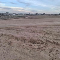 متوفر 1_   ارض سكنية سند ٢٥  المساحة ٥٠٠ متر  فول خدمات  الموقع يرغتني...