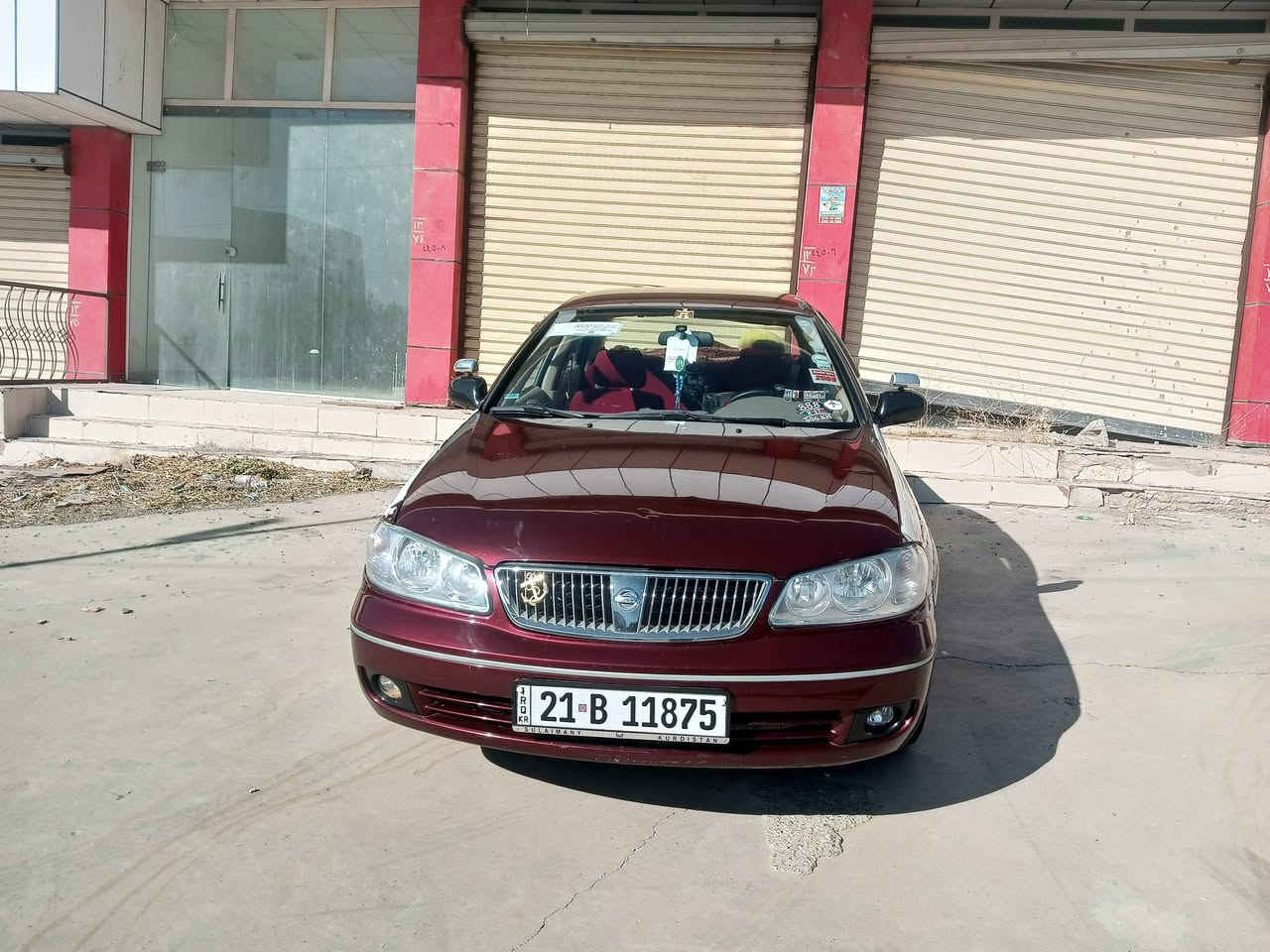 نيسان صني موديل 2008السياره كفاله عامه من ضربه ولصبق***********
