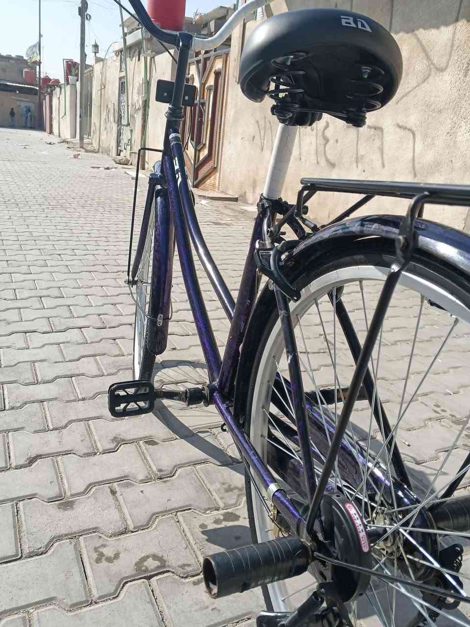 الهم صلي على محمد وآل محمد 
سلام عليكم بايسكل حجم 26
نضيف مكفول كفاله عمي 
لونين مميز شركه BD
موديل 22ياباني حاويه 
سعرة 115وبي مجال حك الجيه
عنوان بصرة كزيزه الاستفسار 👇🏻
*********** المو شراي لا يراسل
