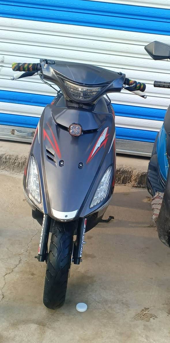 سلام عليكم ادرست 125cc فول نظافة محرك خير من الله اشاير امامي وخلفي عداد سرعة كاج بانزين كلة شغال لايدي سرعة معدل خير من الله سلف نكرة موديل 2022 جديدة على يد وحدة مال شركة ديالى رقمي *********** للتواصل
