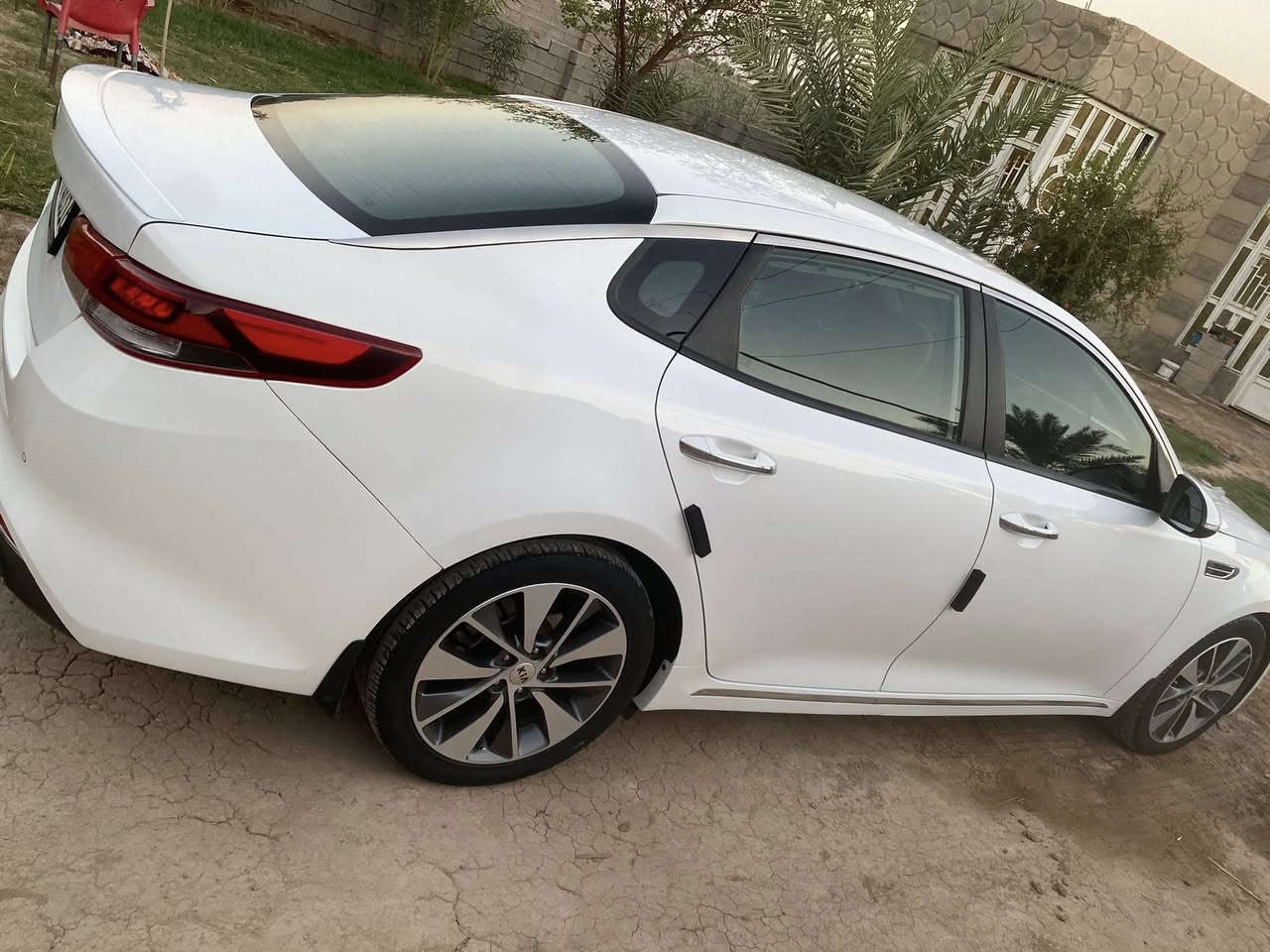 سلام عليكم كيا أوبتما مو ديل 2016شكل 2018مابيه اي نقص تخم تاير جديد صدرجديد تبريدثلج /السعر 168وبيه مجال العنوان واسط النعمانية سياره بأسمي رقم نكليزي بغداد/***********/***********
