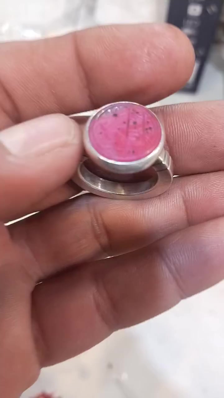 من  النوادر  محبس عقيق قديم قياس المحبس ٢٤ ٢٥


**إذا كنت صاحب هذا الإعلان وتريد حذفه لأي سبب، رجاءا أرسل رسالة إلى الدعم الفني**