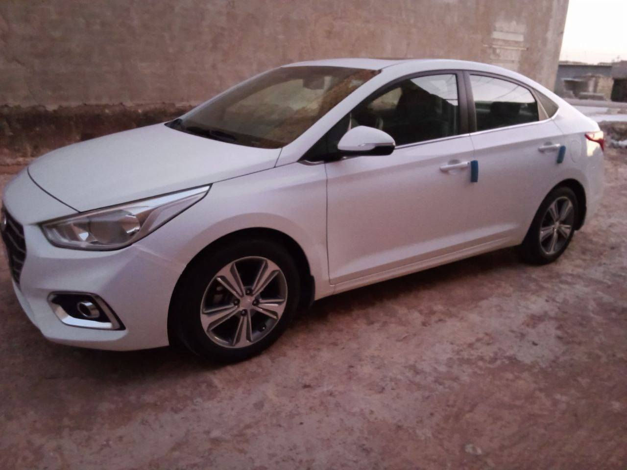 اكسنت ٢٠٢٠بغداد خليجي مكينة ١٦٠٠مكفوله ماعدا ضربة بالجنطة 
السعر ١٢٧
الاستفسار ***********
