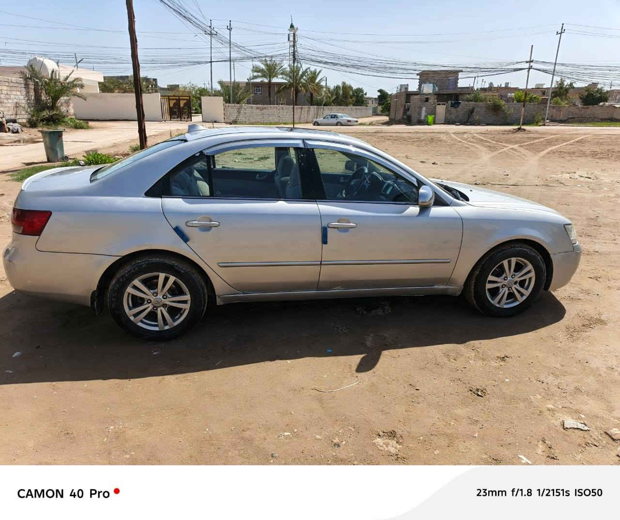 السلام عليكم اخوان السياره للبيع السعر 95وبيها مجال موديل 7ضررجاملغ خلفي عكس السائق وادوسه من جه السائق صبغ عام محرك 2400خير من الله الكير تمام صدر حلو رقم هاتف ***********
