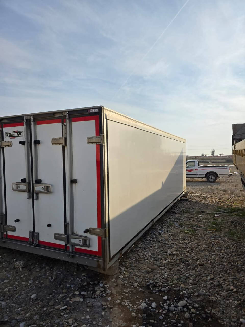 براد طول 7.30 ارتفاع 2.40 نظافه ميه بل ميه السعر 35 قفل رقم الهاتف ***********
