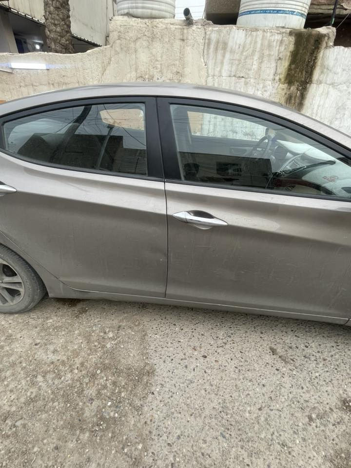 لنترا 2012خليجي رقم اربيل بسمي سنويتهة 2031كير محرك صدر امامي السيارة بسمي رايدهة 92وبيهة مجال ورقة ورقتين 
 ‭0776 708 3857‬ بغداد مكاني
