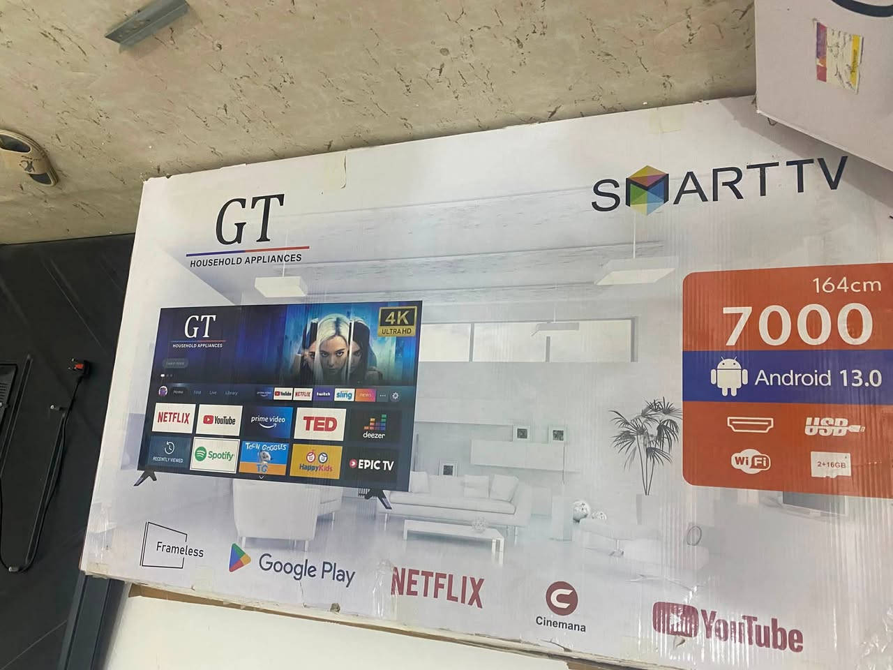 شاشه حجم 65 حقيقي الدقة 4K حقيقي تدعم جميع برامج وبسعر كلش مناسب  تفاصل واتساب ***********
