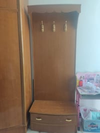 غرفة أخشاب للبيع بدون كنتور السعر 150 للستفسار اتصال واتساب فقط 077627...