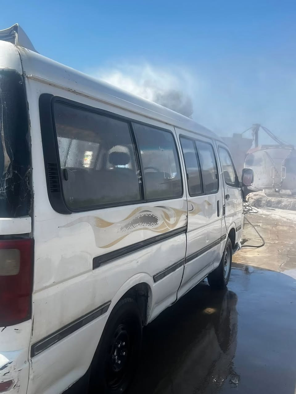 فتون 14 حرة أبيع كوم حديد للبيع كير اكسن محرك بداية تبخير تايرات باتري كهربائيات جاهزه   السعر 33العنوان واسط الدبوني ***********
