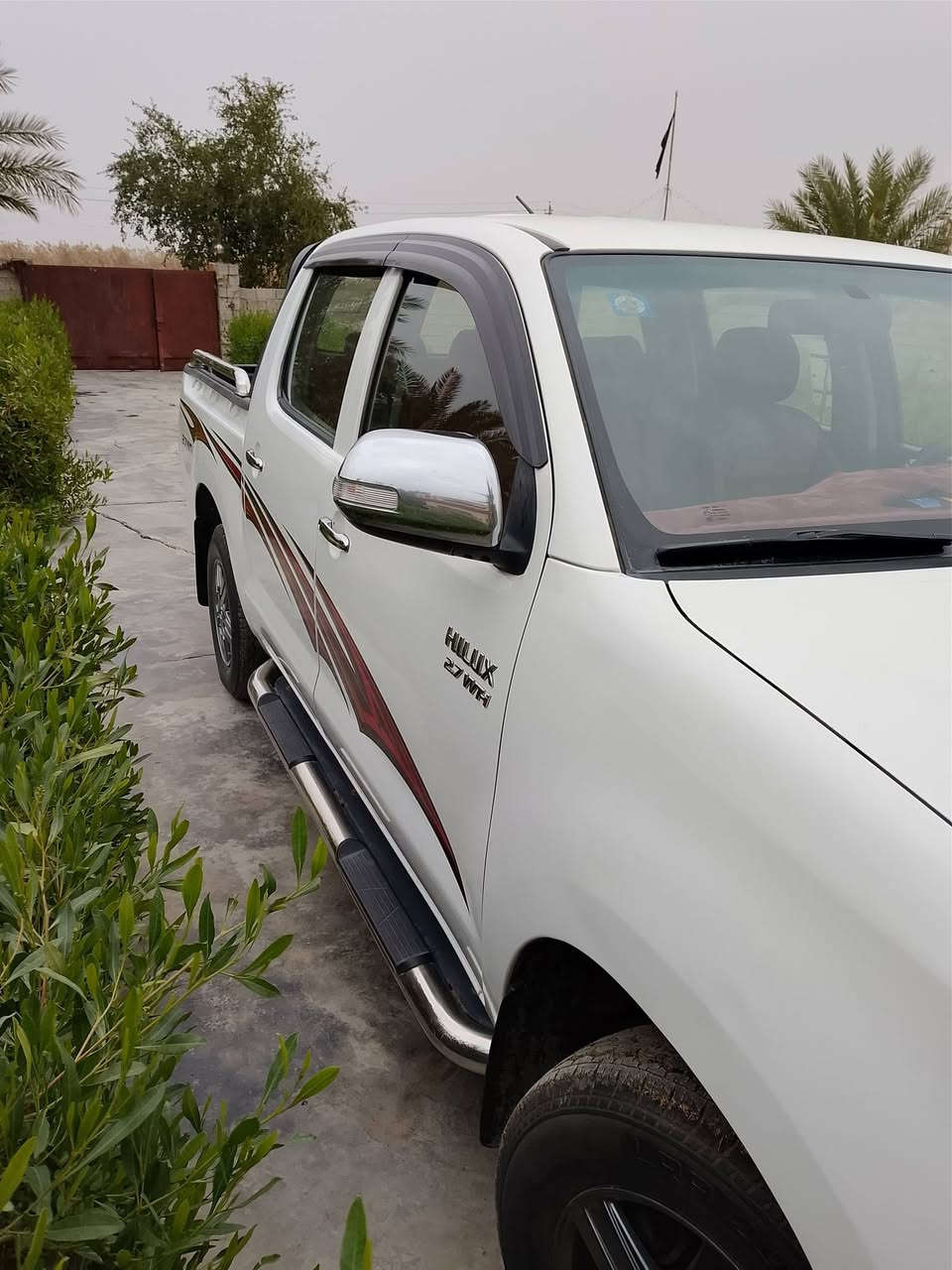 السلام عليكم سياره بيكم هايلوكس موديل 2012 كير عادي رقم بابل السعر 173  سياره جديده ومال جناي السياره ب اسمي والتحويل ثاني يوم الاتصال ***********
