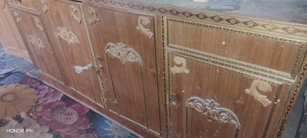 السلام عليكم كنتور او بوفيه للبيع مكاني الانتصار رقم الموبايل ***********
