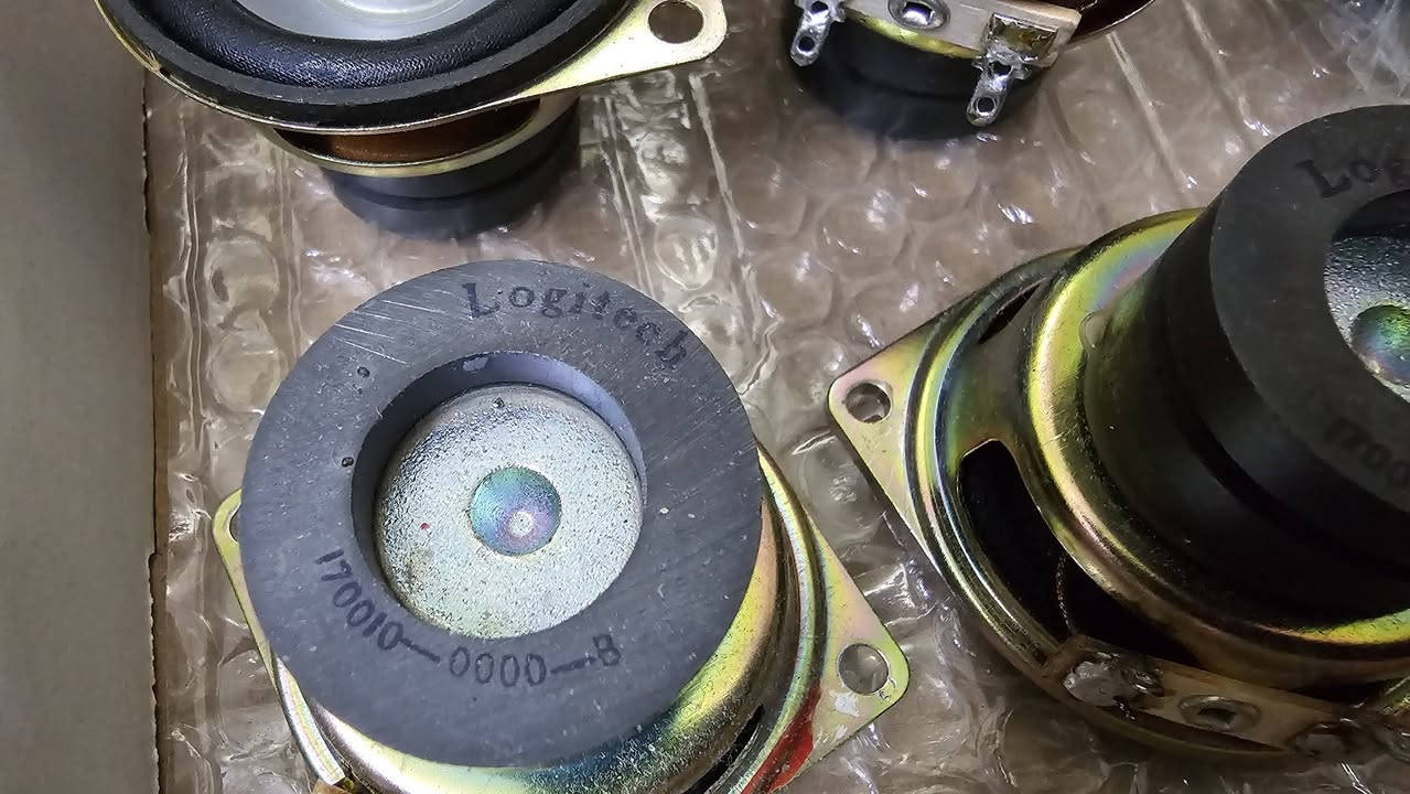 2 انج 4 اوم 5 واط (4 قطع) ... 1 انج 4 اوم 1 واط (4 قطع).
الاستفسار خاص .


**إذا كنت صاحب هذا الإعلان وتريد حذفه لأي سبب، رجاءا أرسل رسالة إلى الدعم الفني**