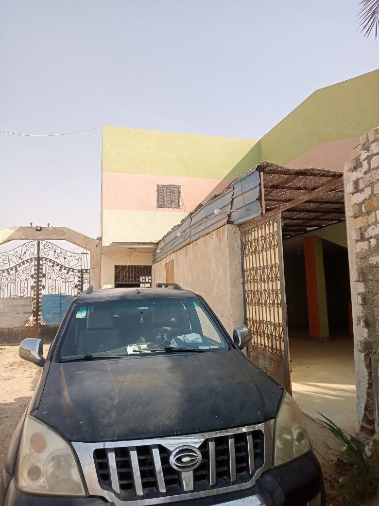 اضخم المزارع النموذجيه الكبيرة 
تابع التفاصيل 
المساحه 20فدان منهم 10فدان زيتون مثمر 
5فدان بلح حياني عمر3سنوات 
5فدان برسيم حجازي 
الري بحاري.  شبكة ري حديث 
2حوض تخزين المياه 
حيازة زراعيه 
2فيلا مفروشه 
مياه الشرب وكهرباء وكاميرات مراقبه 
ابراج حمام.   خلايا ضوئية 
3عنابرمواشي 2عنبر اغنام 
تروسيكل شغال 
2مولد كهرباء 
2ماتورللري 
2ماتور رش مبيدات 
مخازن 
18مكعب مياة سعةالمكعب 2000لتر
عربيه كاروبالحصان 
السعر المطلوب شامل كل شيء 17مليون 
السويس بجوار نفق الشهيد أحمد حمدي 
01279736615


**إذا كنت صاحب هذا الإعلان وتريد حذفه لأي سبب، رجاءا أرسل رسالة إلى الدعم الفني**