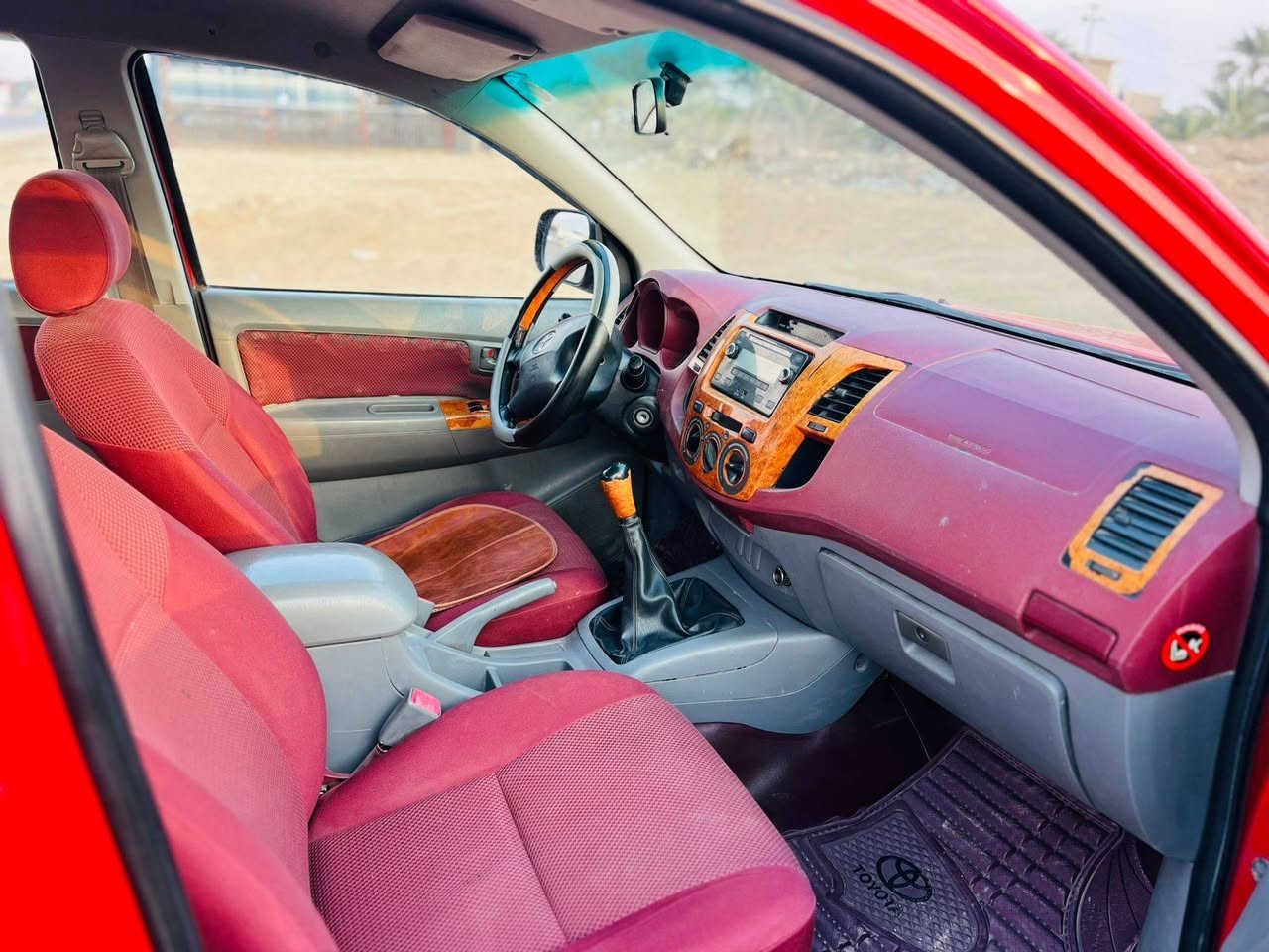 تويوتا هايلوكس 2010 رقم بابل دولي سنوياً جديده شاصي 19 سياره جديده كلش حلوه بيه جاملغ فتح وباقي السياره كفاله عامه تخم تاير جديد حداديه جديده تبريد ثلج تدفئ شغاله السعر 140$ اوبيه مجال بسيط مكان بابل الشوملي استفسار 
***********
***********
