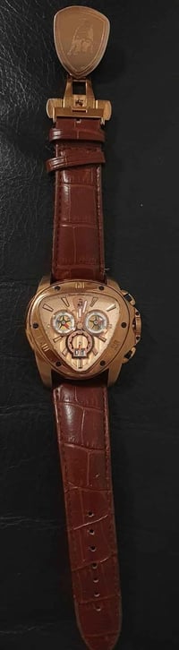 تونينو لامبورغيني • زر جانبي ناقص • تغيير البطارية