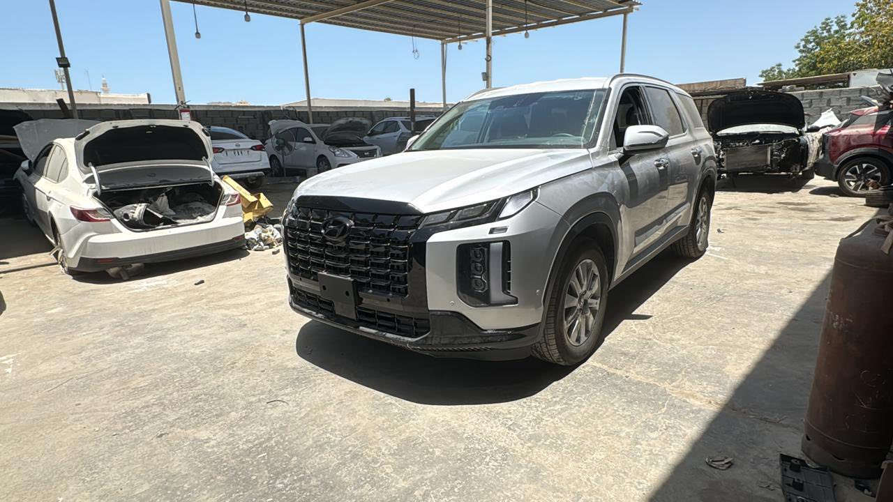 سلام عليكم بلسايد 2024 تبديل البنيد فقط بدون دواخل شرط الفحص الباقي كفاله عامه  ماعدا بنيد فقط 

مواصفات SeL معروفه جلد منفصل كامره شاشه تحكمات انظمه قياده باقي مواصفات معروفه 

السعر. 225  واصل ميناء مصلح جاهز بدون كمرك تدخل حره او شهداء  مده وصولها 10 ايام إلى ميناء 

رقم هاتف *********** مكان ناصريه مركز حي اور
