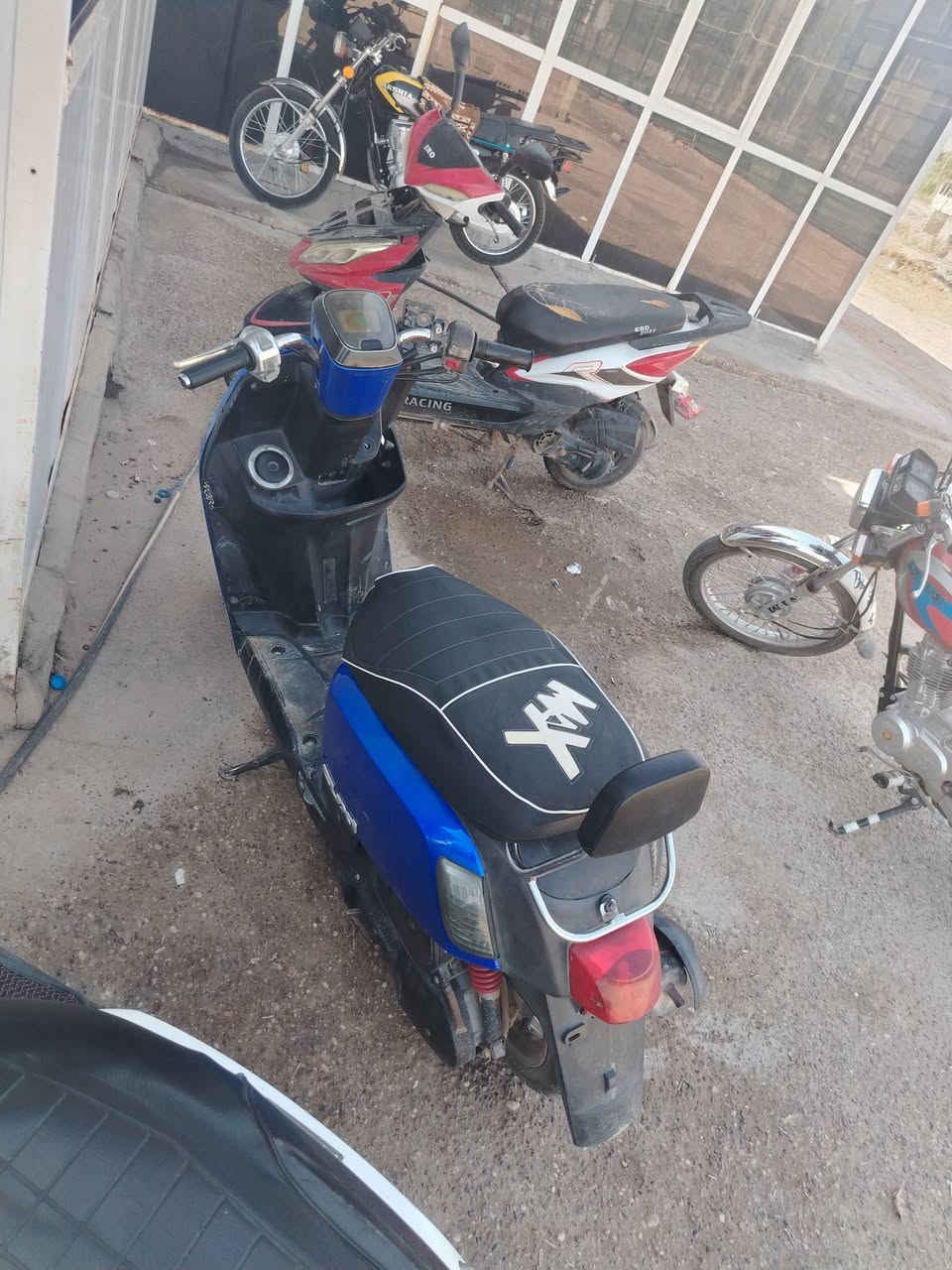 السلام عليكم دراجه بوليس للبيع نضيفه نكره بكل وقت مانقصها شي محرك نضيف شاشه كلها شغاله كهربئيات شغاله دراجه نضيفه متواجد خاص مكان مسيب


**إذا كنت صاحب هذا الإعلان وتريد حذفه لأي سبب، رجاءا أرسل رسالة إلى الدعم الفني**