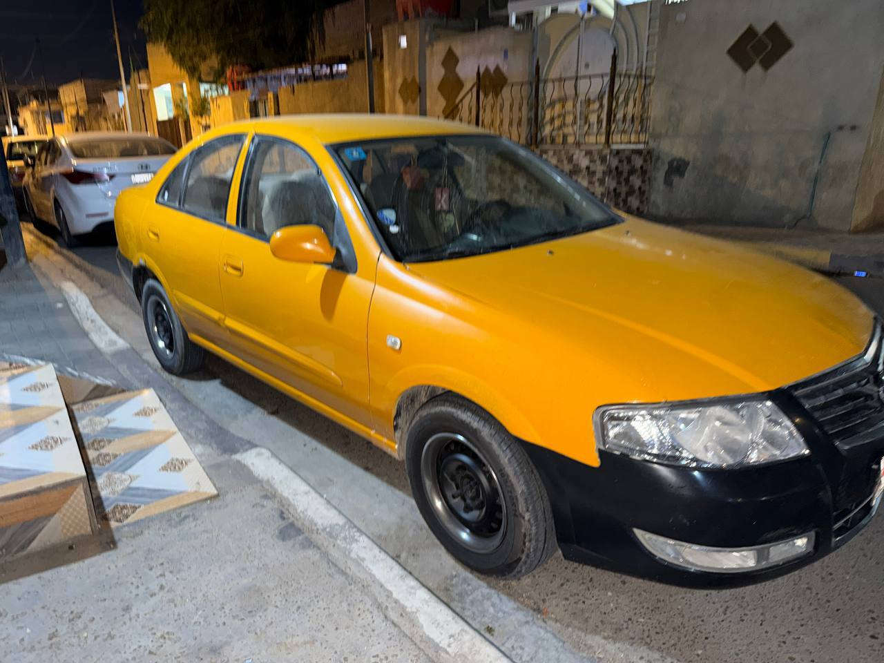 السلام عليكم للبيع سياره نيسان 2007 خليجي السياره كفاله من الضربه بيها طخه بسيطة مكينه وكير خير من الله المكان بصره القبله السعر (65) و بيها مجال قليل رقم الهاتف ***********
