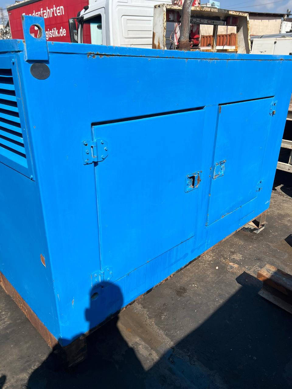 مولده بركنس ٣٣كيفى شويه بها بخار سعرها ٢٠ ورقه قفل عنوان اربيل ***********
