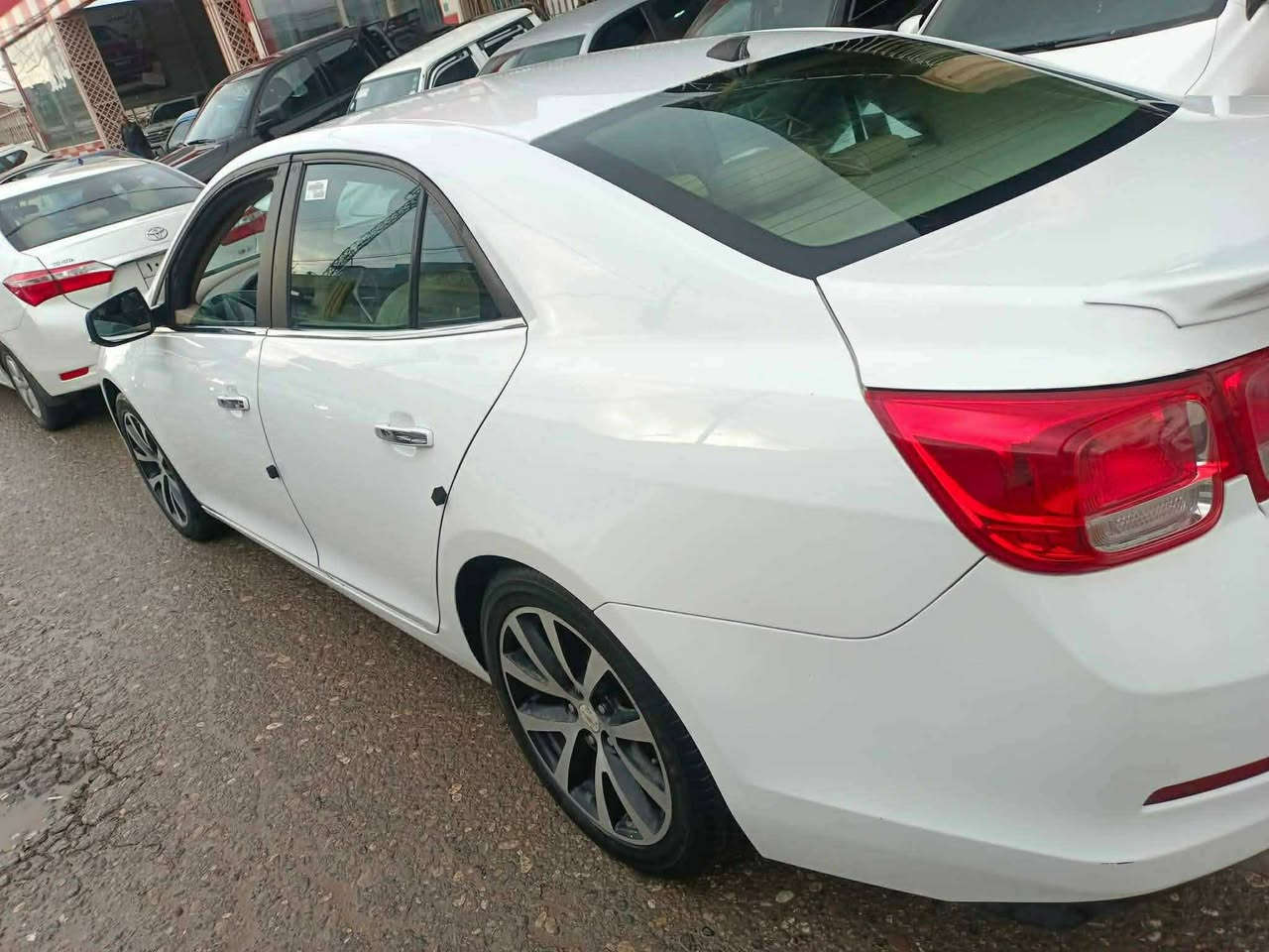 🔹للبيع
🔹شوفرليت ماليبو 
🔹موديل  2013
🔹 وارد خليجي
🔹 الموديل: 2013
🔹 الصبغ: قطعتين فقط
🔹 المحرك: مبدل جديد قبل 4 أشهر
🔹 السيارة مرتبة وجاهزة للاستخدام
🔹 لا تحتاج أي مصروف

🔹السيارة نظيفة ومكفولة 

🔹سعر 105 وبيها مجال

📞 للاستفسار: ***********
